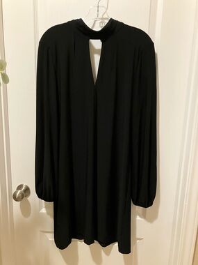 White House Black Market Black Long-Sleeve Keyhole Shift Dress